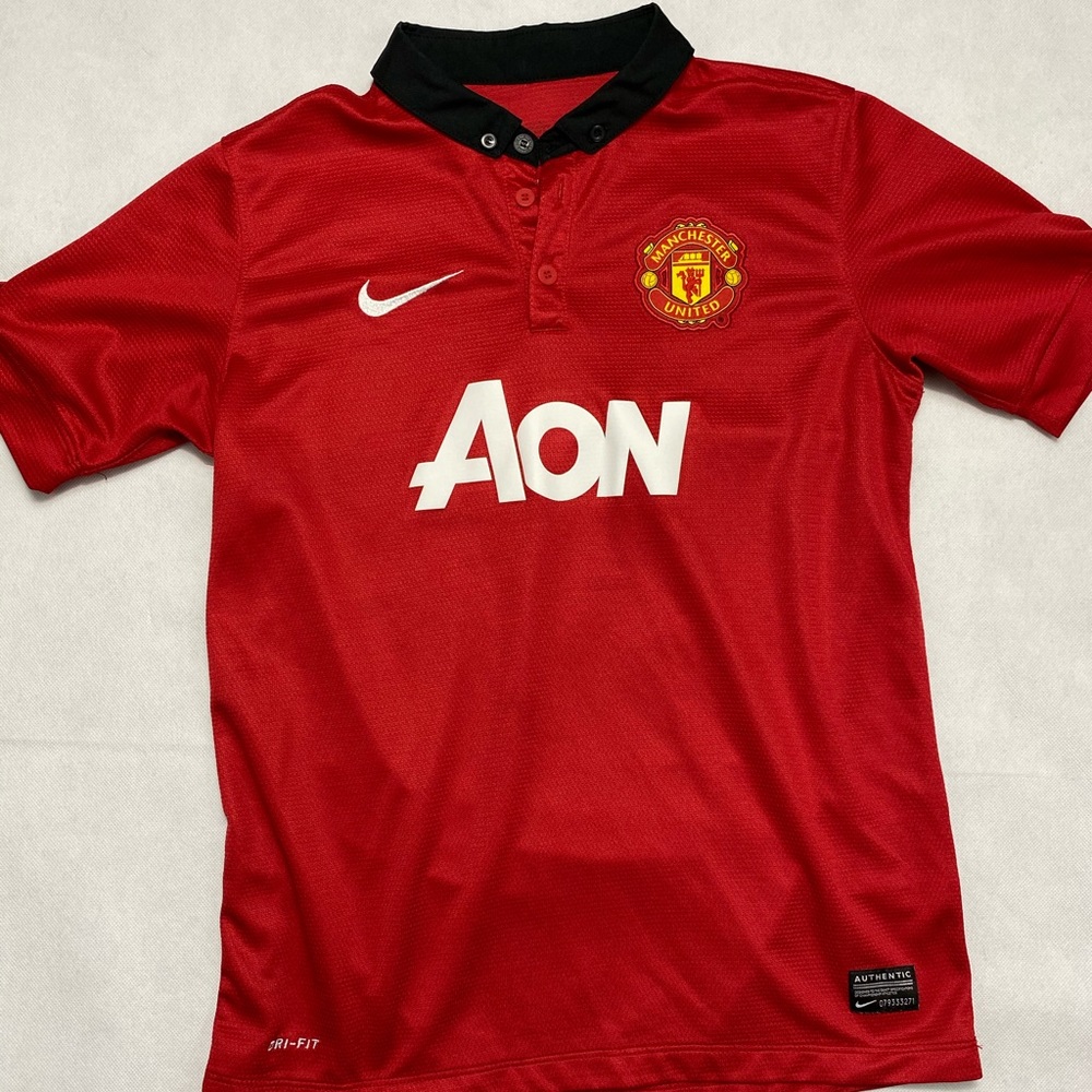Nike Manchester United 2013/14 Home Kit Authentic